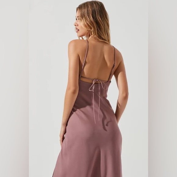 ASTR The Label Front Slit Halter Satin Midi Dress - Picture 4 of 4